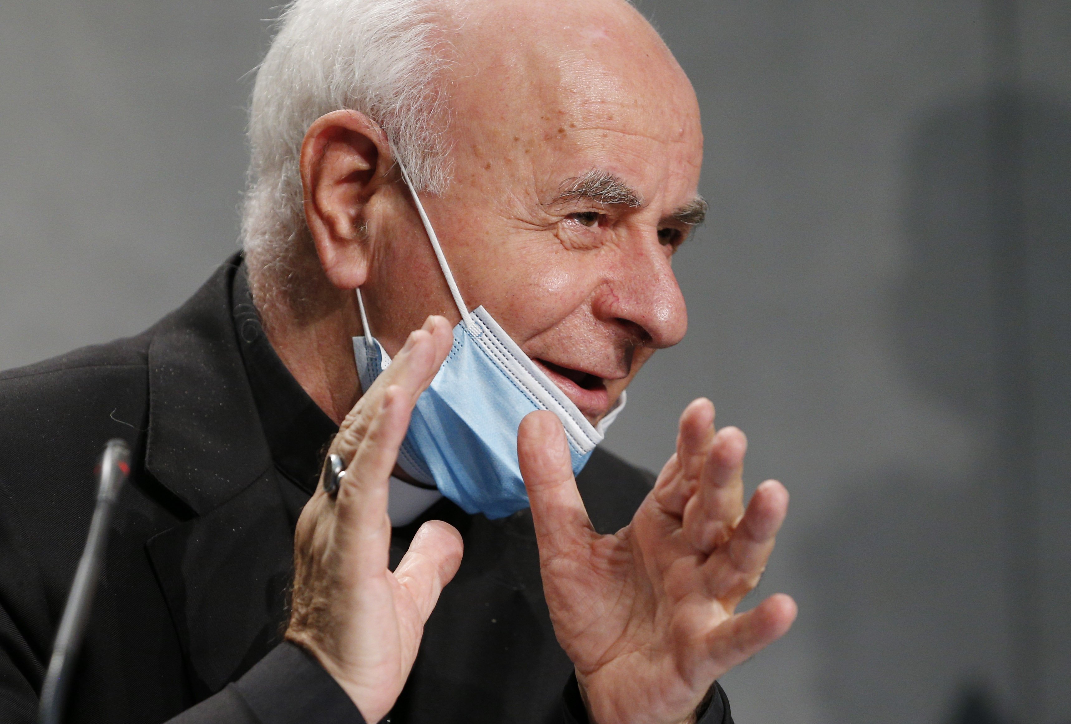 Archbishop Vincenzo Paglia, president of the Pontifical Academy for Life, speaks at a news conference at the Vatican Sept. 28, 2021. (CNS photo/Paul Haring)