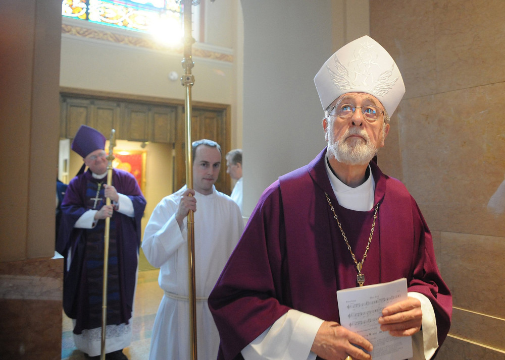 Retired Archbishop Rembert Weakland of Milwaukee enters St. John the Evangelist Cathedral in Milwaukee March 29, 2009. (CNS photo/Sam Lucero)