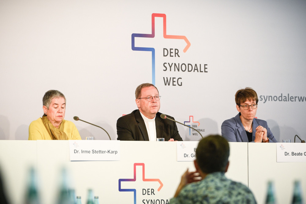 Irme Stetter-Karp, Bishop Georg Bätzing and Beate Gilles attend the fourth synodal assembly in Frankfurt