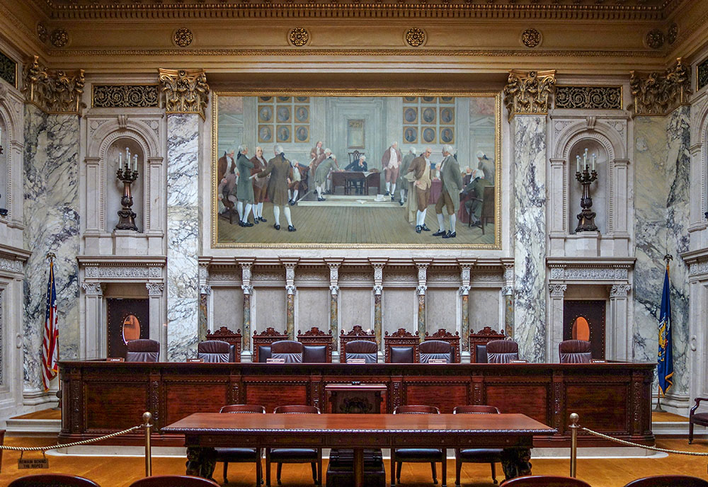 Interior view of the Wisconsin Supreme Court courtroom, inside the Wisconsin State Capitol building in Madison (Wikimedia Commons/Daderot)