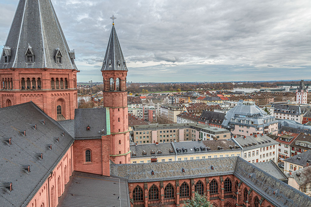 A view of St. Martin's Catholic Cathedral in Mainz, Germany (Wikimedia Commons/Olaf Kosinsky)