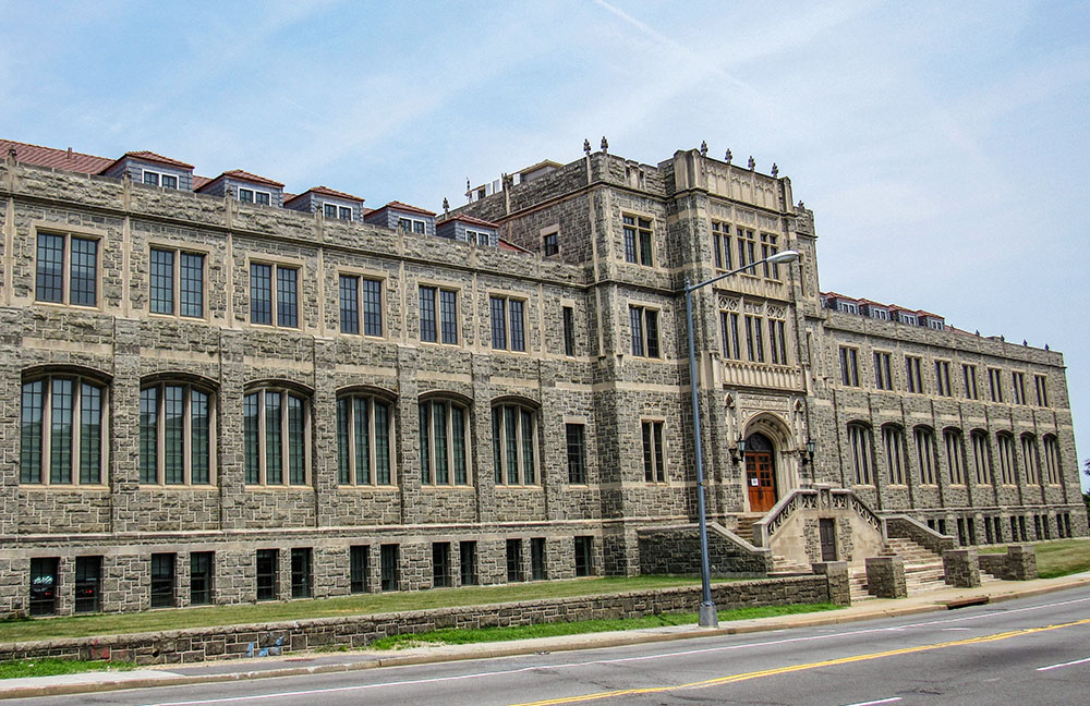 Maloney Hall, which houses the Busch School of Business at the Catholic University of America in Washington, D.C. (Wikimedia Commons/Farragutful)