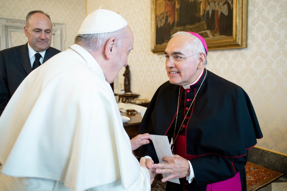 Pope Francis and newly appointed Archbishop of Galveston-Houston Joe S. Vásquez.