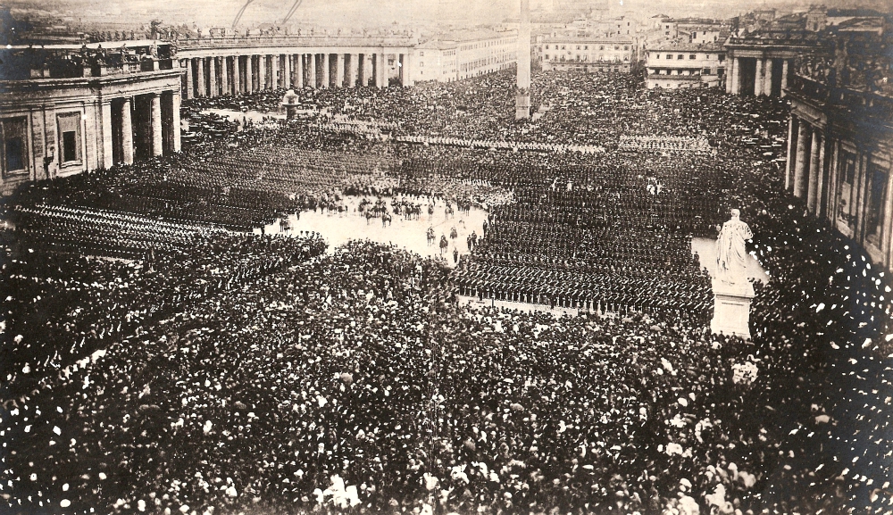 On April 25, 1870, Pope Pius IX blesses his troops for the last time before the defeat of the Papal States in the Capture of Rome later that year. (Wikimedia Commons/Burzagli Family Archives)