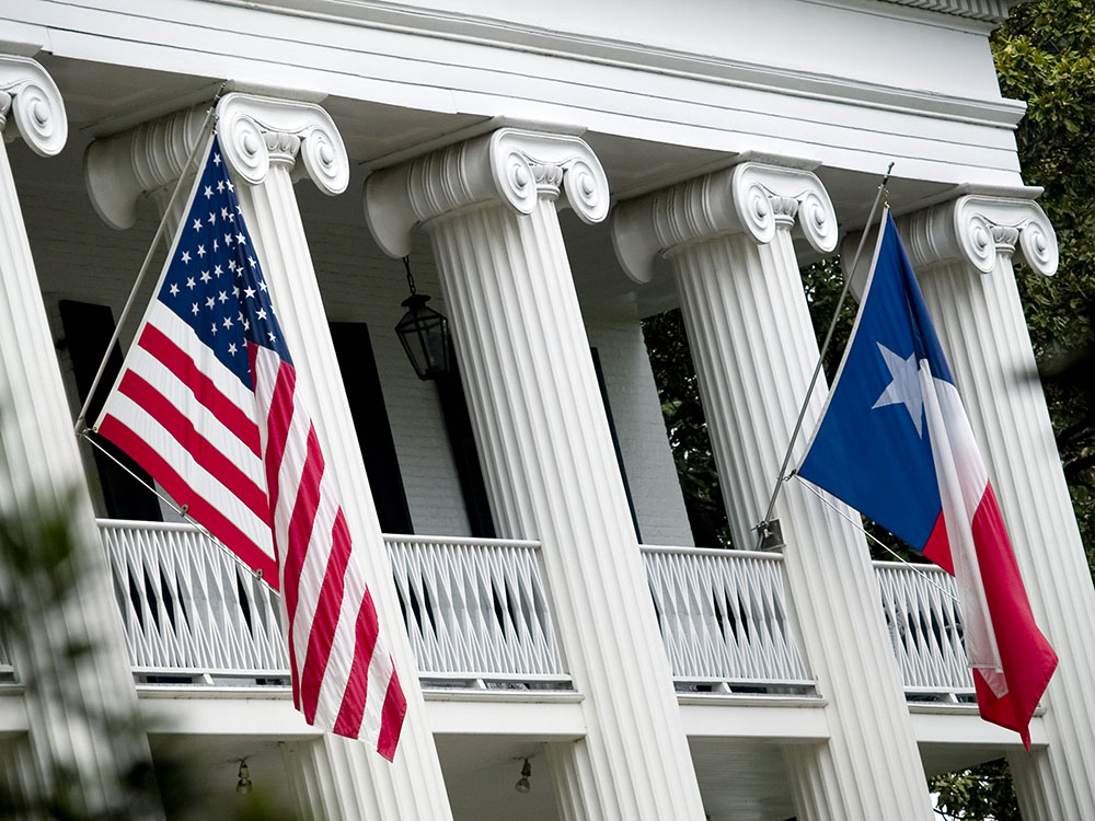 The Texas governor's mansion in Austin (Dreamstime/Dgilder)