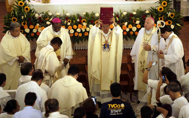 Cardinal Gregorio Rosa Chavez of San Salvador, El Salvador, celebrates Mass July 4 in San Salvador. (CNS photo/Rodrigo Sura, EPA)