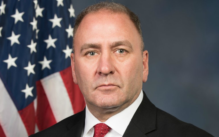 Official portrait of Representative Clay Higgins, Louisiana. (Dana Barciniak/ Wikimedia Commons)