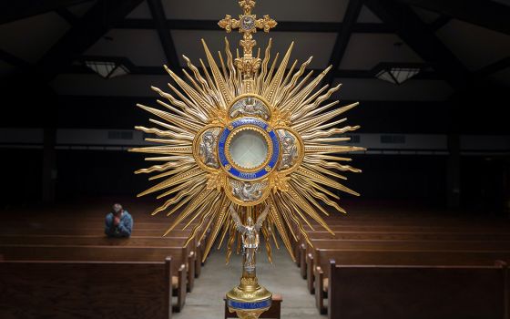 A monstrance holds the Eucharist at a church in Colorado. (Unsplash/Josh Applegate)